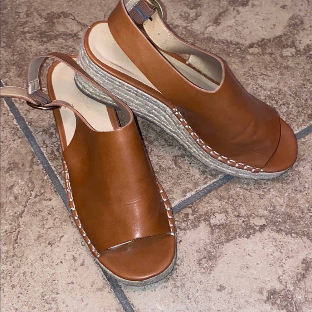 Slingback platform sandal